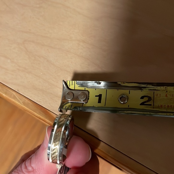 New with tag Men’s Stainless Steel & 10K Gold Wedding Band Sz 11 - Picture 5 of 8